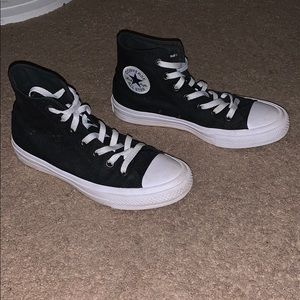 Don’t like the style for me, barely worn.